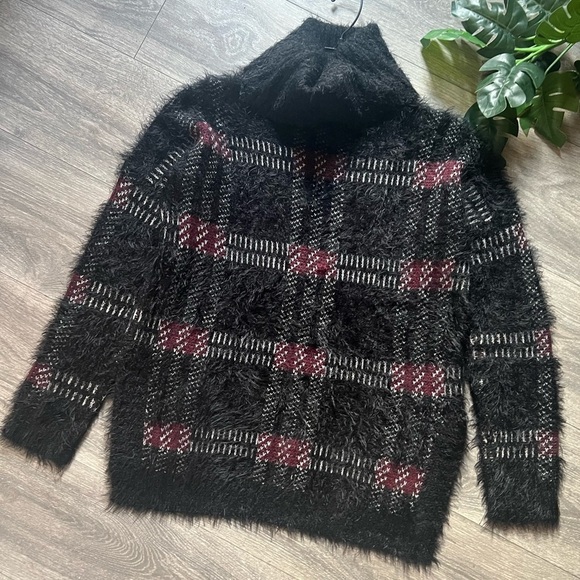 Anthropologie sanctuary eyelash fuzzy turtleneck sweater size small - Picture 8 of 10